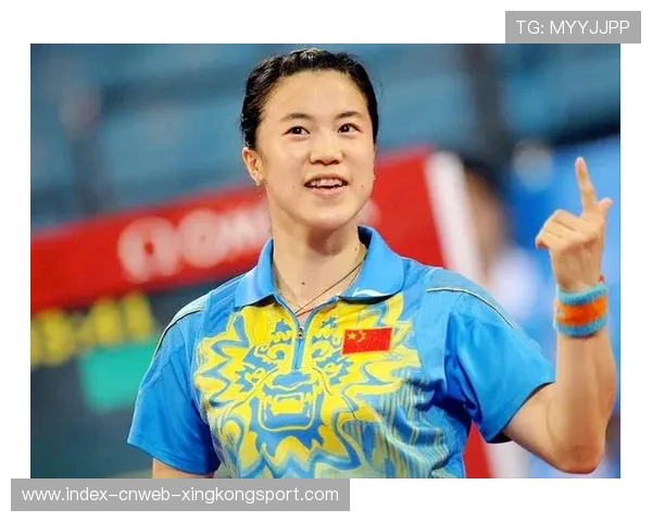 世界冠军退役后晒啤酒肚遭调侃，引发网友热议