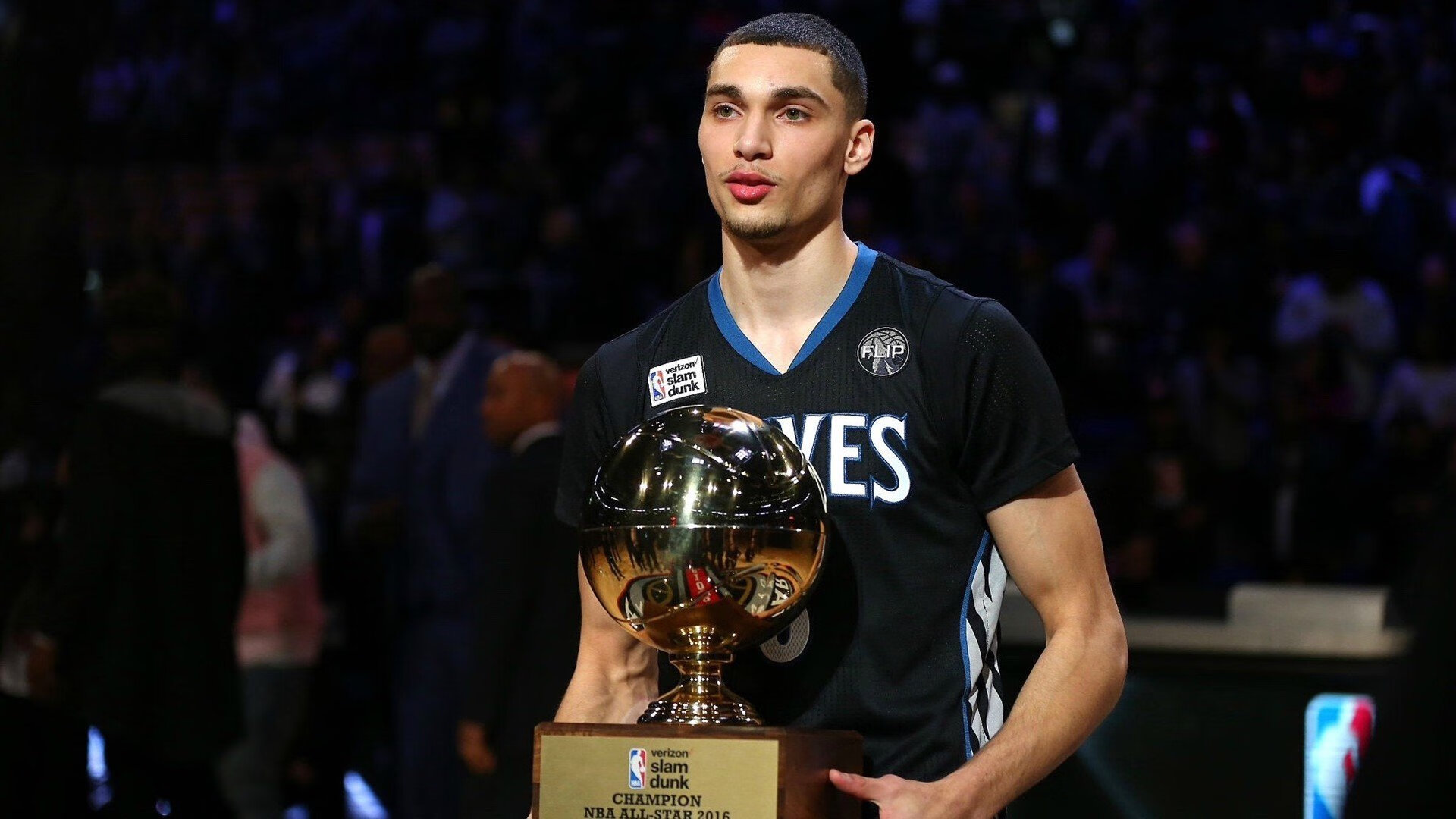 综合体育系“女子体能综合赛” 展现力量与美感并存